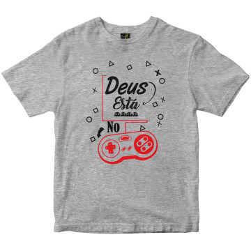 Camiseta Deus Está no Controle mescla Rainha do Brasil