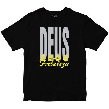 Camiseta Deus minha fortaleza preta Rainha do Brasil