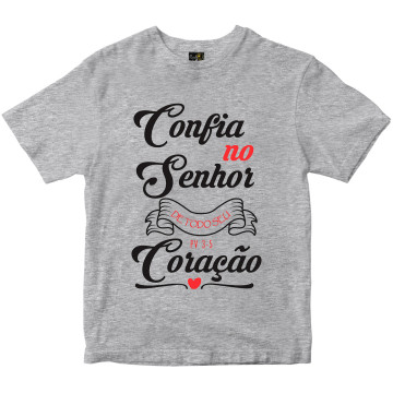 Camiseta Confia no Senhor Rainha do Brasil